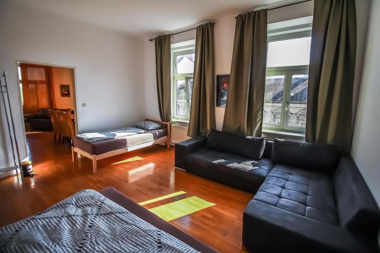 Family 3 Bedroom Apartment Lv7 Виена Екстериор снимка